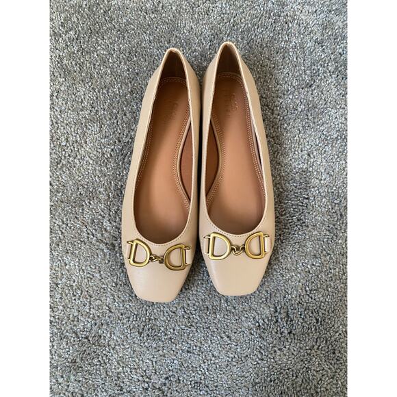 Asos Nude Ballet Flat With Square Toe and Gold Buckle- Size US 7 (UK Size 5) - Picture 2 of 9
